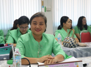 สหกรณ์จังหวัดอุบลราชธานี เป็นประธานในการประชุมข้าราชการ ... พารามิเตอร์รูปภาพ 2